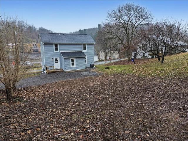 102 Fayette St, Imperial, PA 15126 | MLS #1755