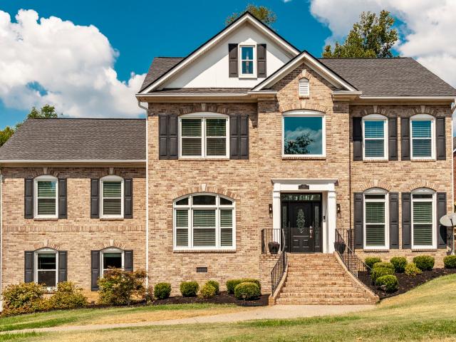 102 Fairlake Ct
