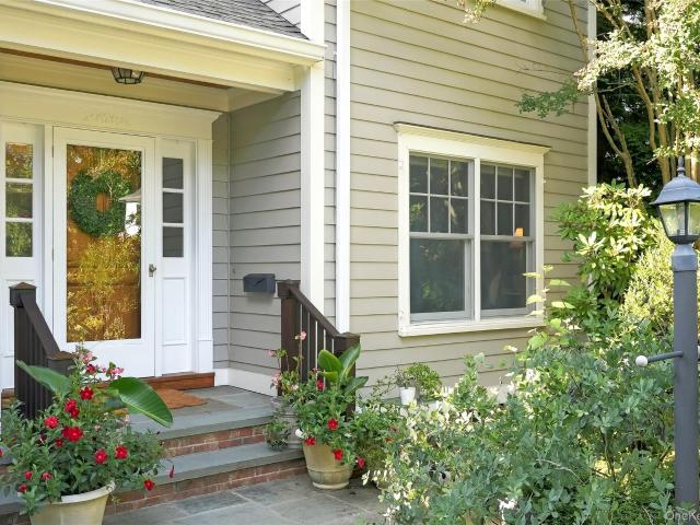 102 Florence Avenue