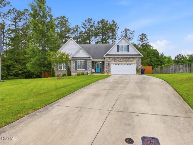102 Kingswood Court