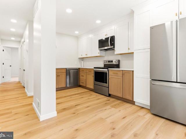 102 Kings Croft