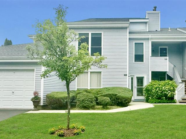 102 Hampton Vista Drive