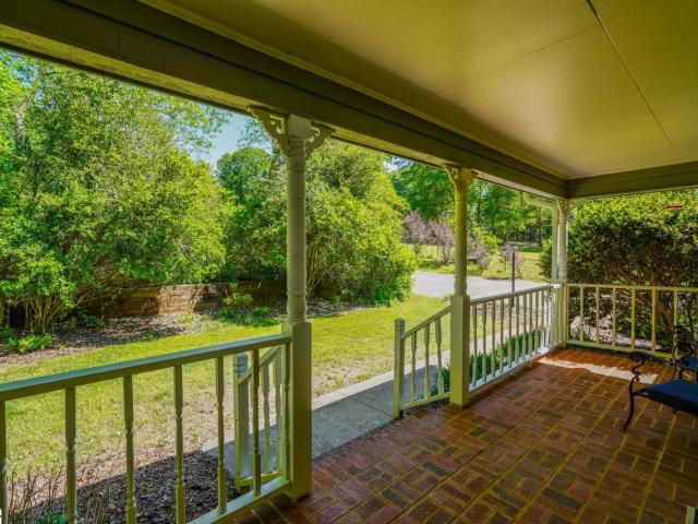 102 Hickory Hollow Drive