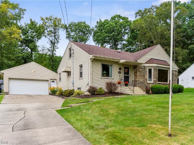 102 Hilltop Boulevard