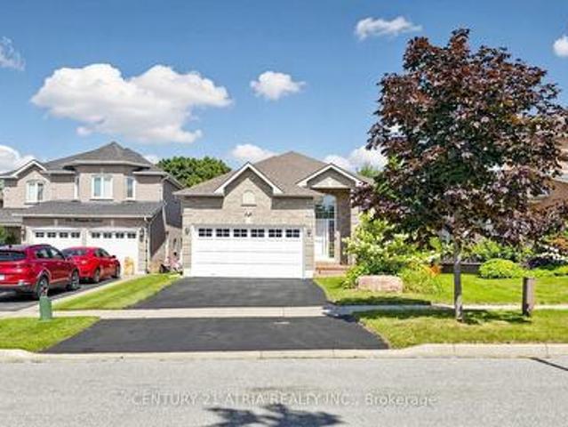 102 Huntington Crescent, Clarington, ON, L1E 3C5 house for sale | Listing ID E13655 | Royal LePage