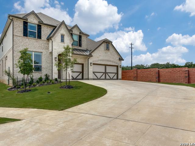 102 Huntwick Dr