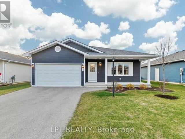 102 Huron Heights Drive, Ashfield Colborne Wawanosh Colborne, ON, N7A 0C6 house for sale | Listing ID X13775 | Royal LePage