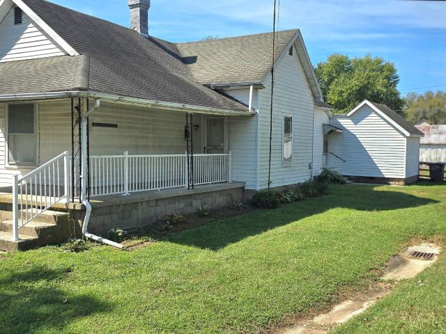 102 Jones St
