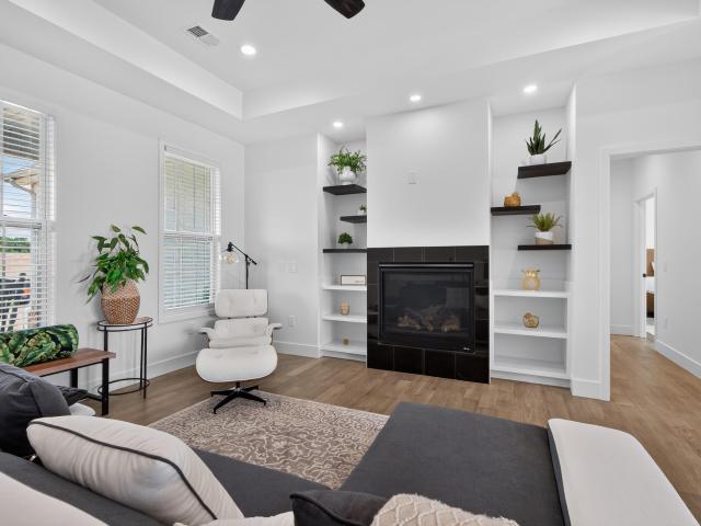 102 Jessamine Avenue