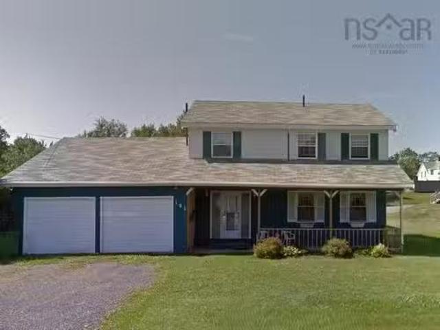 102 Old Foxbrook Road, Stellarton, NS, B0K 1S0 house for sal.
