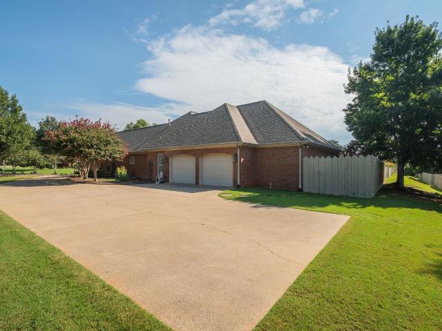 102 Old Hickory Dr