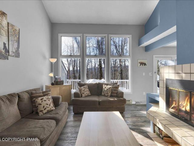 102 Laurelwoods Drive