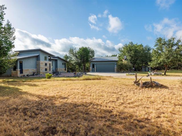 102 Leach Ln