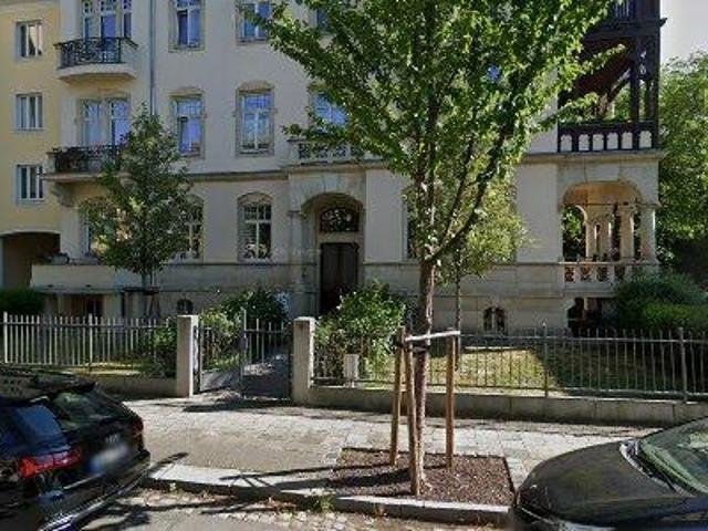102 m2 apartment for rent in Dresden