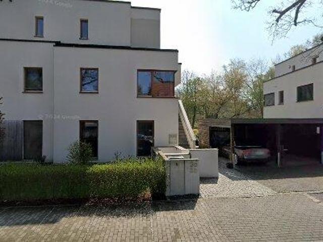 102 m2 apartment for rent in Dresden