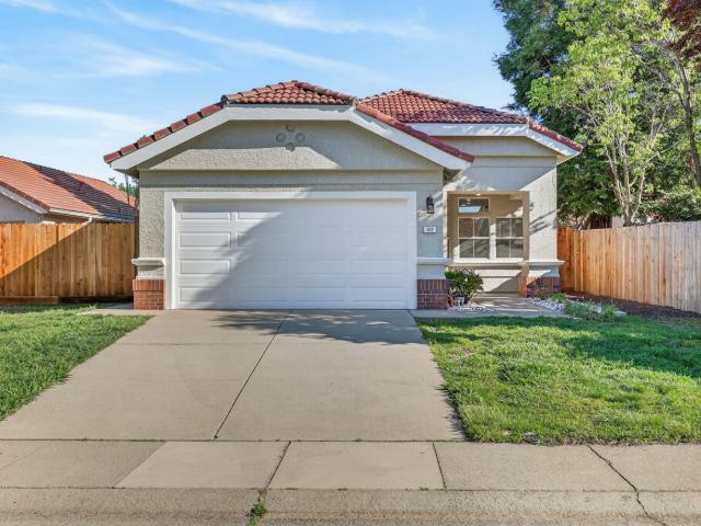 102 Moylan Way, Folsom, CA 95630 | MLS #226032