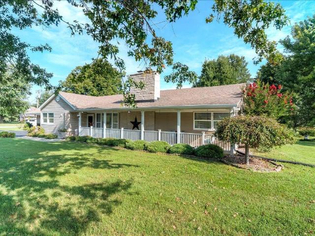 102 Maplewood Drive
