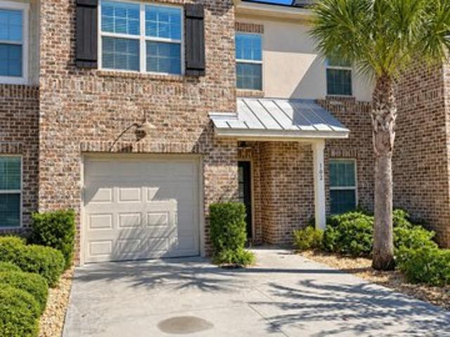 102 Mariners Cir, Saint Simons Island, GA 31522