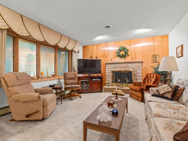 102 Meadow Court