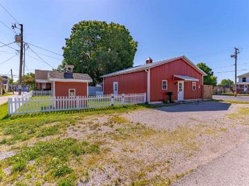 102 N Elm Street