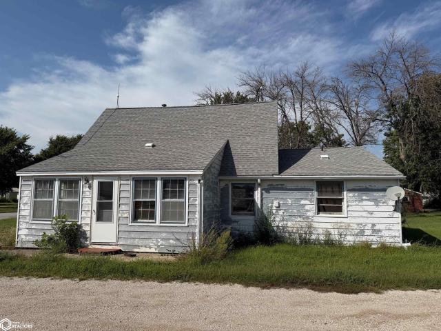 102 NW 7th Street