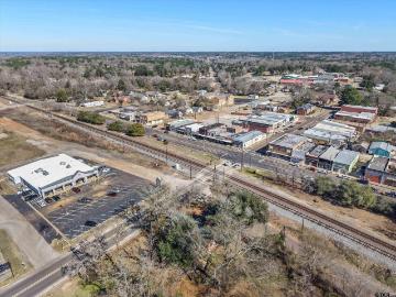 102 S Front St, Overton, TX 75684 | MLS #26002