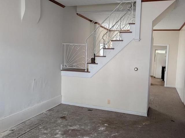 102 S Hickory Street