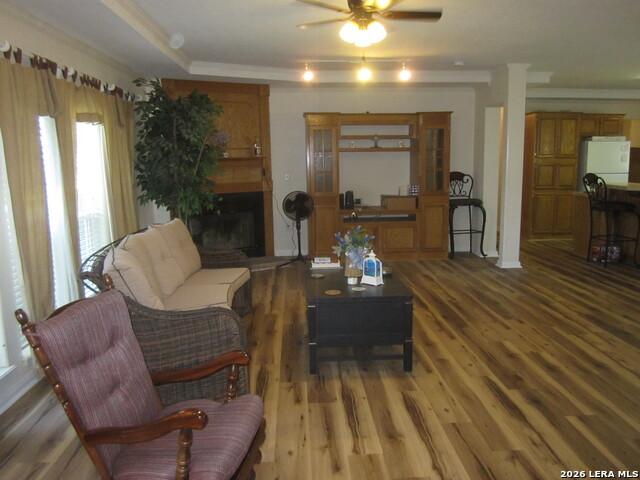 102 S Robin Hill View