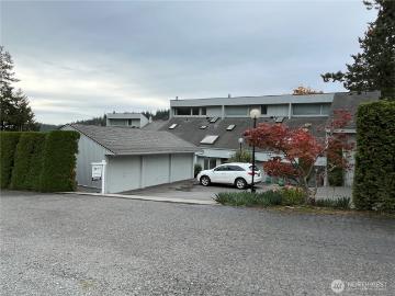 102 Shelter Bay Drive