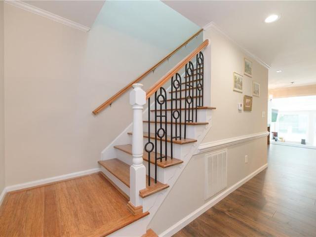 102 Stevens CT