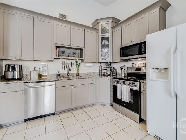 102 Sugar Cane Court