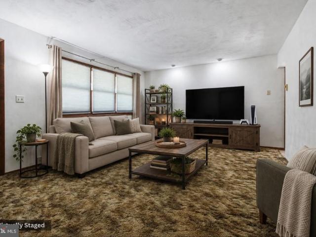 102 Surveyor Road
