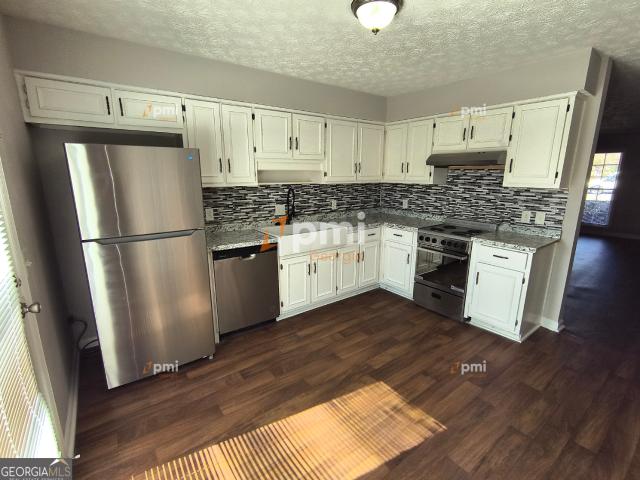 102 Peachtree Court