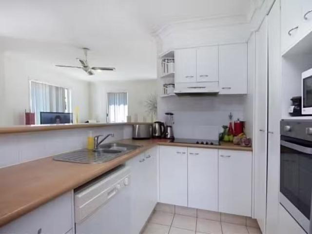 10/2 Rosella Close, TWEED HEADS SOUTH Apartment for rent List.