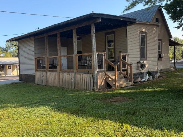 102 Railroad Street