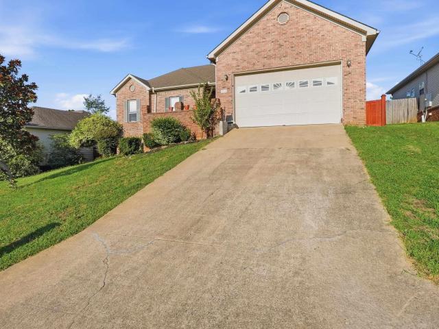 102 Ridgecrest Square