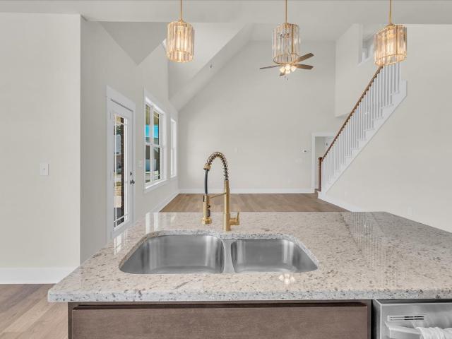 102 Riley Creek Rd