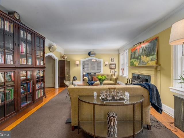 102 W 39Th Street # 2A
