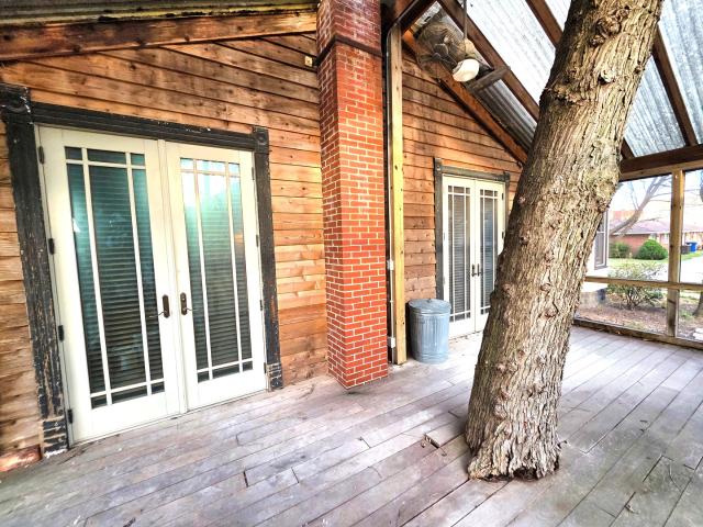 102 W 3rd Street
