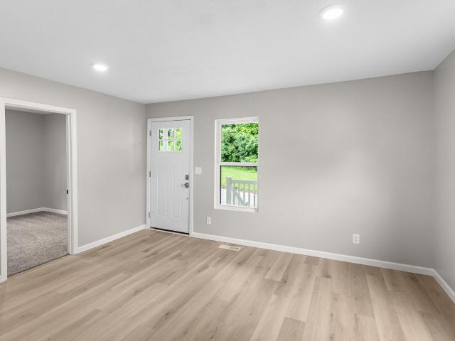 102 w franklin st