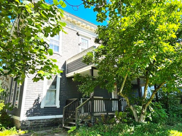 102 w pleasant street