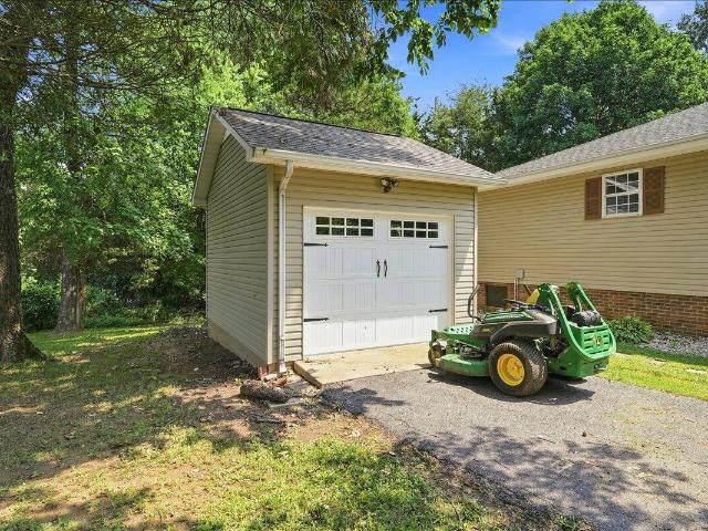 102 Wendy Drive