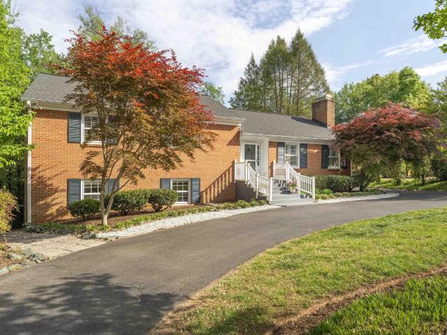 102 Westminster Rd, Charlottesville, VA 22901 | MLS #676109
