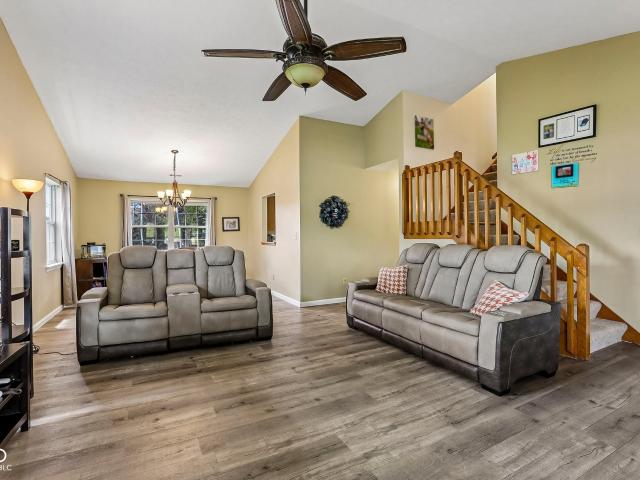 102 Westview Place