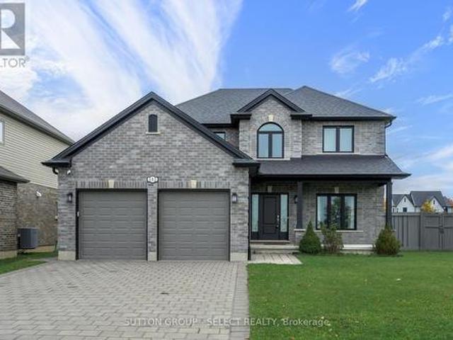 102 Timberwalk Trail, Middlesex Centre Ilderton, ON, N0M 2A0 house for sale | Listing ID X14081 | Royal LePage