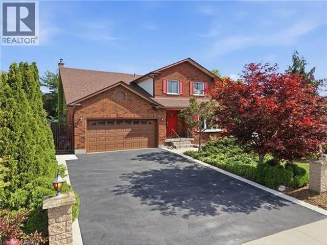 102 Trenholme Crescent, Hamilton, ON, L8W 2L6 house for sale | Listing ID 40858 | Royal LePage