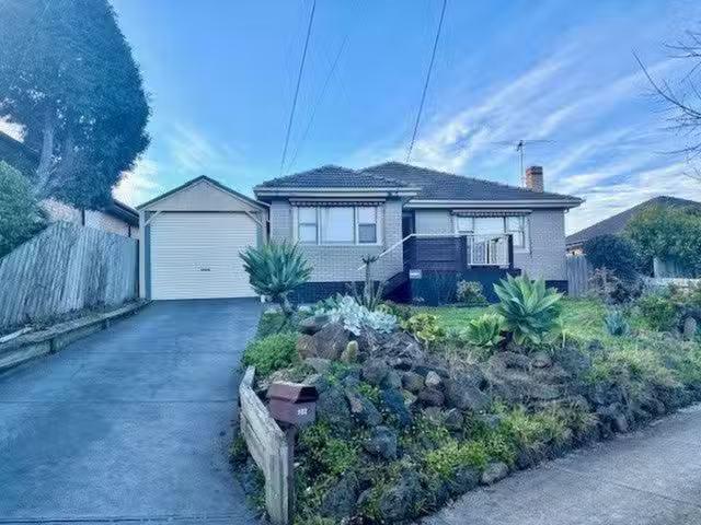102a Mount View Road, Lalor VIC 3075 House For Lease