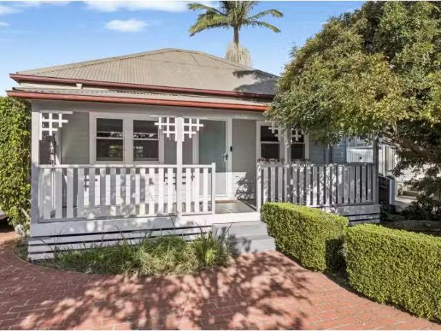 102a Cooriengah Heights Road, Engadine House for rent Listed.