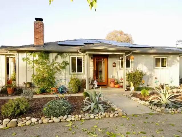 10340 N FOWLER AVE, CLOVIS, CA 93619