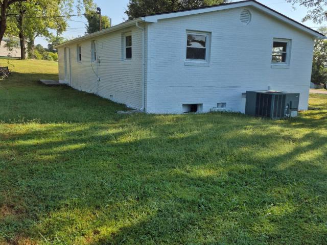 1034 Monroe Circle